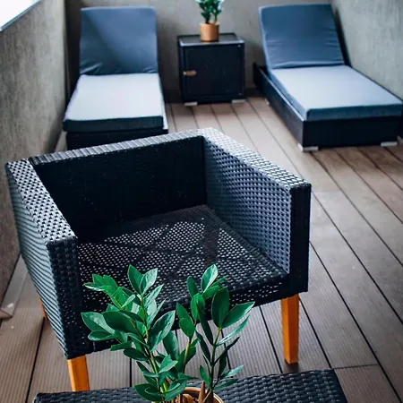 New York Apartment *
